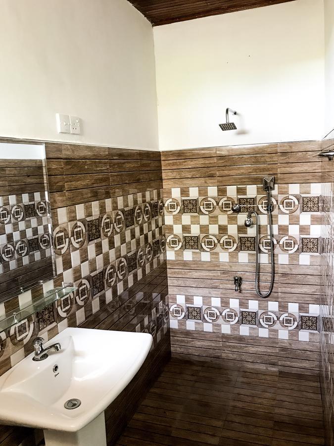 The Breeze Mirissa Bed & Breakfast ภายนอก รูปภาพ